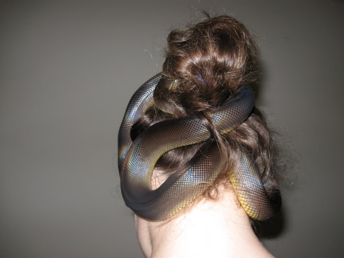 Snakes in your hair! (duw)