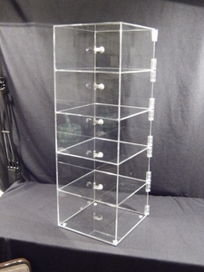 12 Inch Acrylic Tower Show Display Ball Pythons Gallery